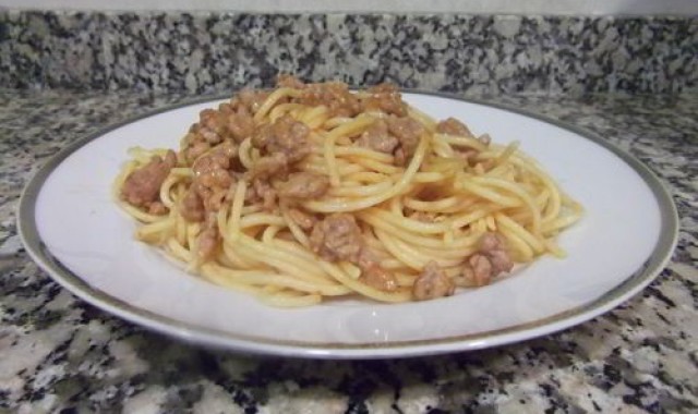 Espaguettis Con Carne Picada Y Salsa De Tomate Plato Principal Recetas