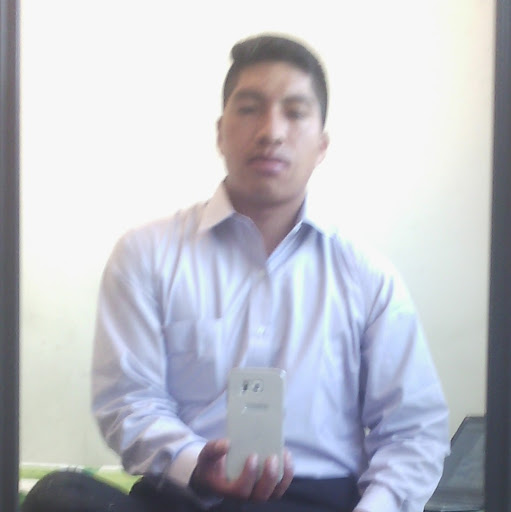 waldo Ñaupa Urrutia