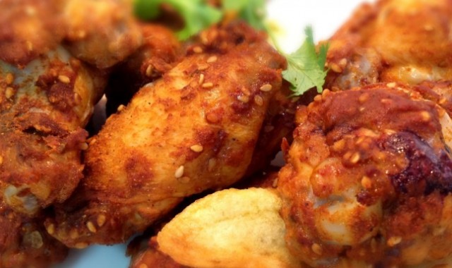 Cómo hacer Alitas de pollo con sabor a La India | Spicy Chicken Wings .  Plato Principal, Recetas