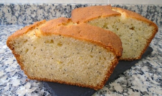 Bizcocho de limón y semillas de amapola