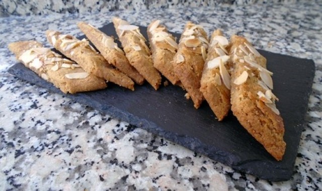 Brune pinner o galletas de canela suecas