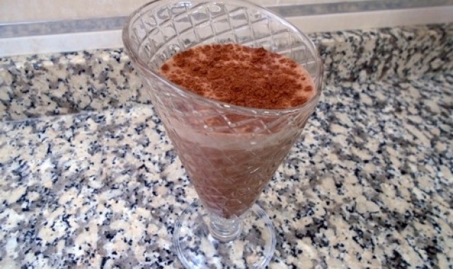Frappe de café con crema de almendras
