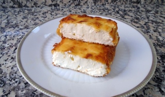Saganaki o queso feta frito